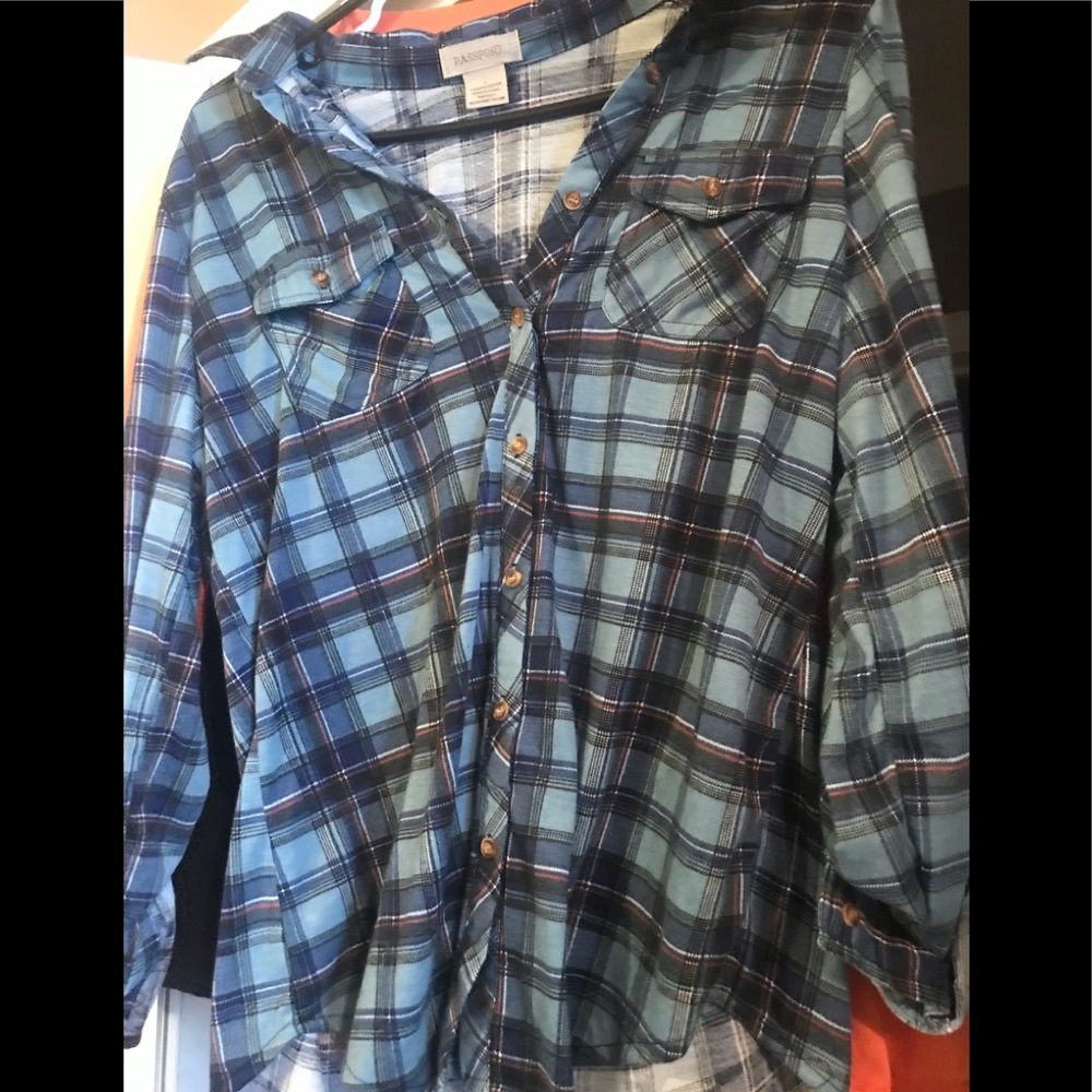 Super cute plaid Top